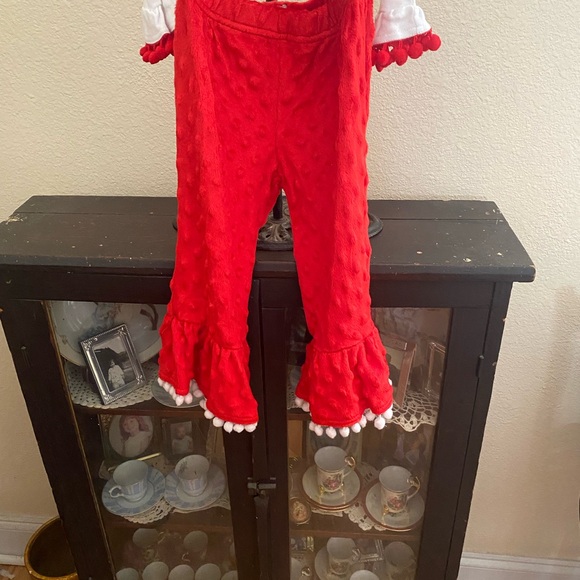 New With Tags Mudpie Santa Minky Pant set size 2T - Picture 11 of 14